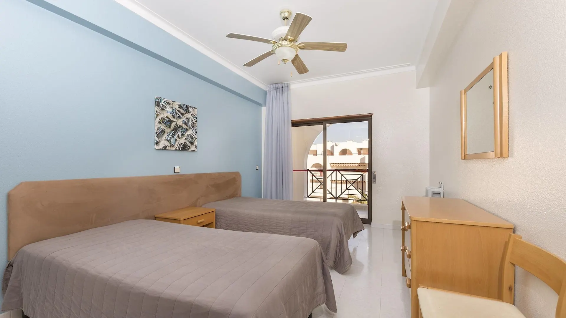 Ukino Terrace Algarve Concept Aparthotel Porches  3*, Porches (Algarve)
